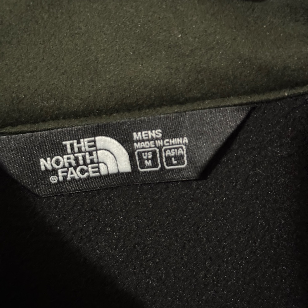 North face jacket - Picture 5 of 9